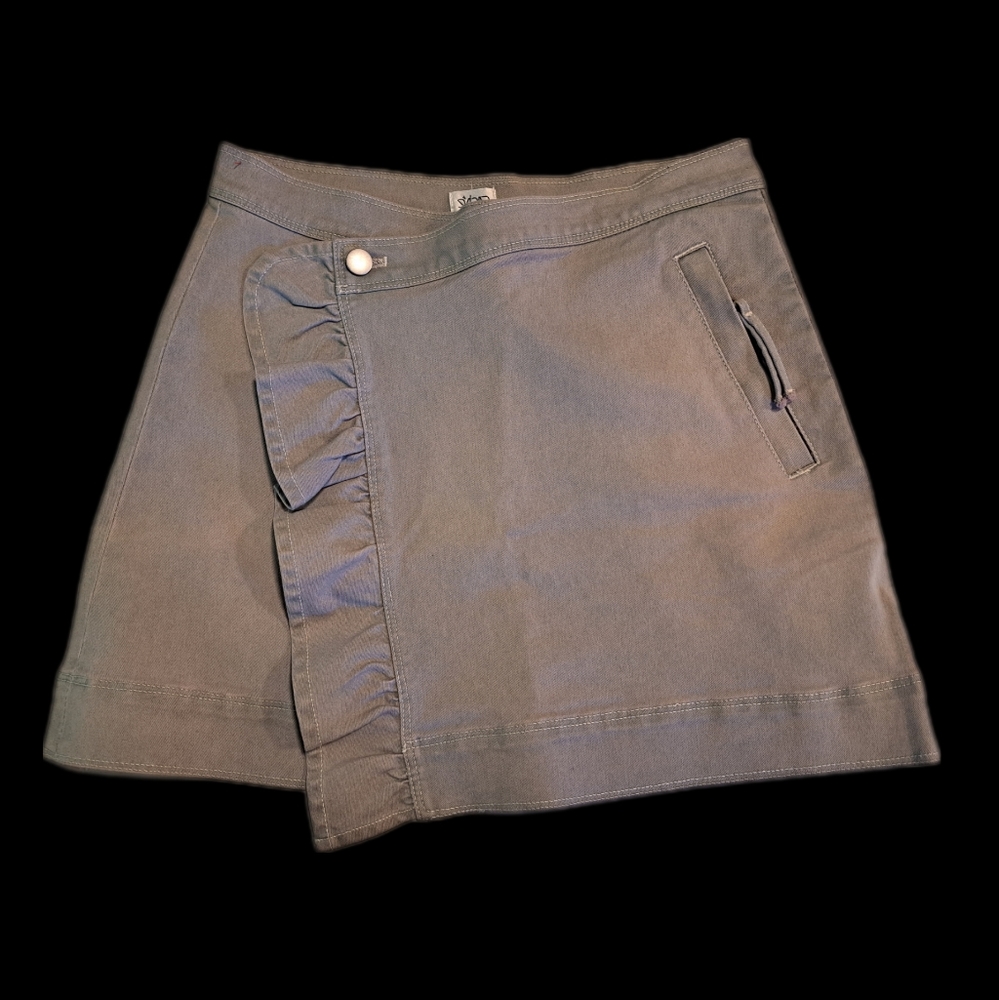 Ruffled Side Skirt